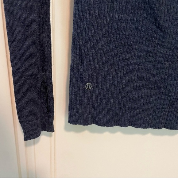 Lululemon Sweat And Savasana Turtleneck 100% Merino Wool Sweater - Picture 10 of 10